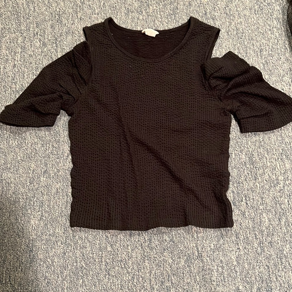 Club monaco open shoulder cut out top